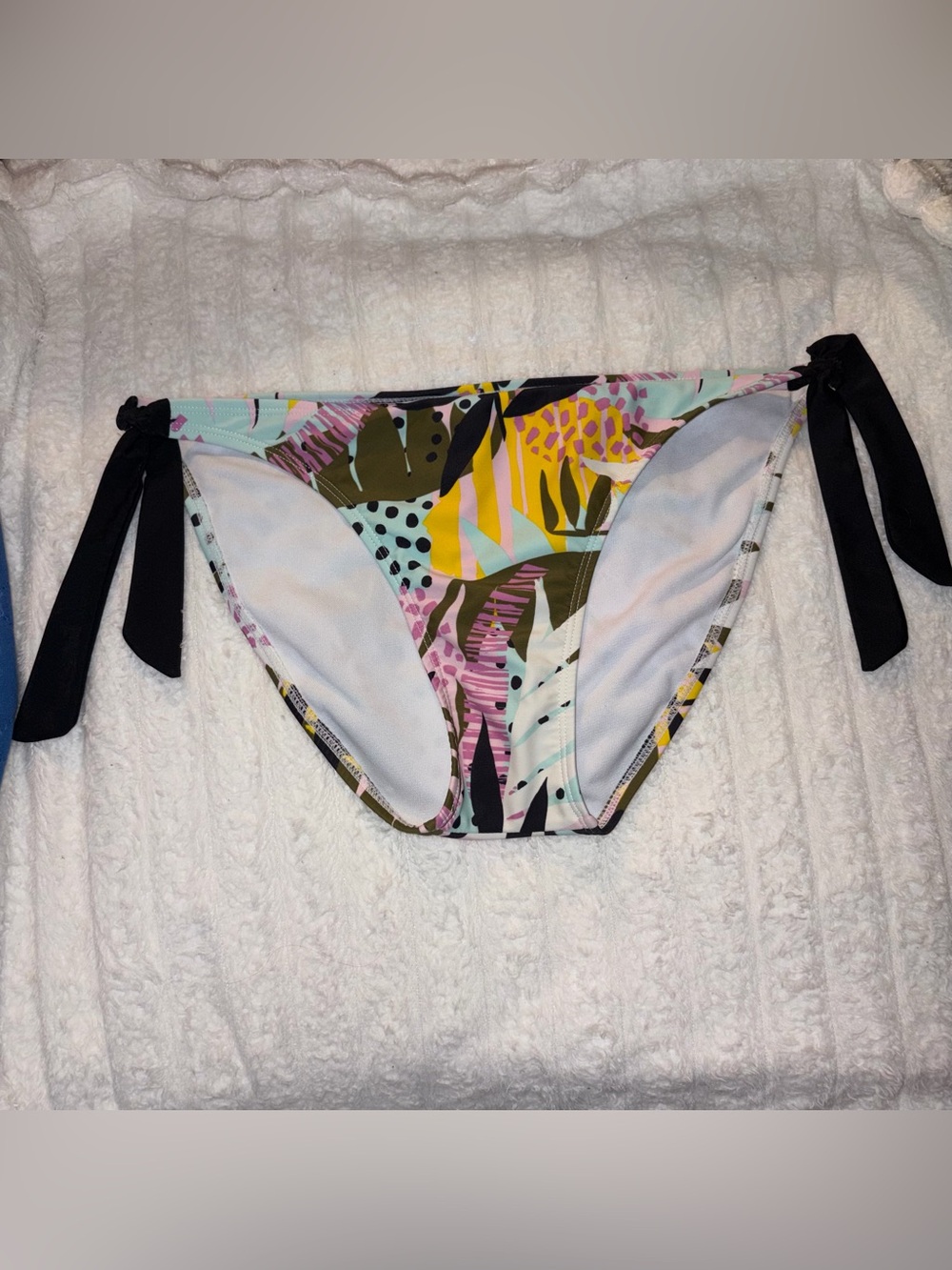 Tie-Side Floral Print Bikini Bottoms in Multicolor